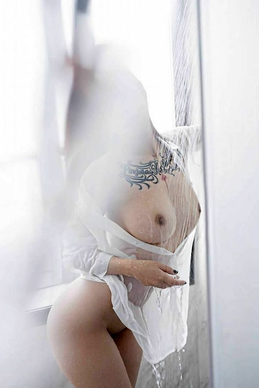 极品网路红人小冰冰全裸写真