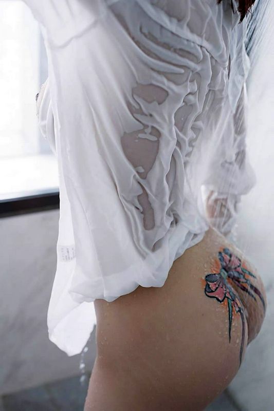 极品网路红人小冰冰全裸写真