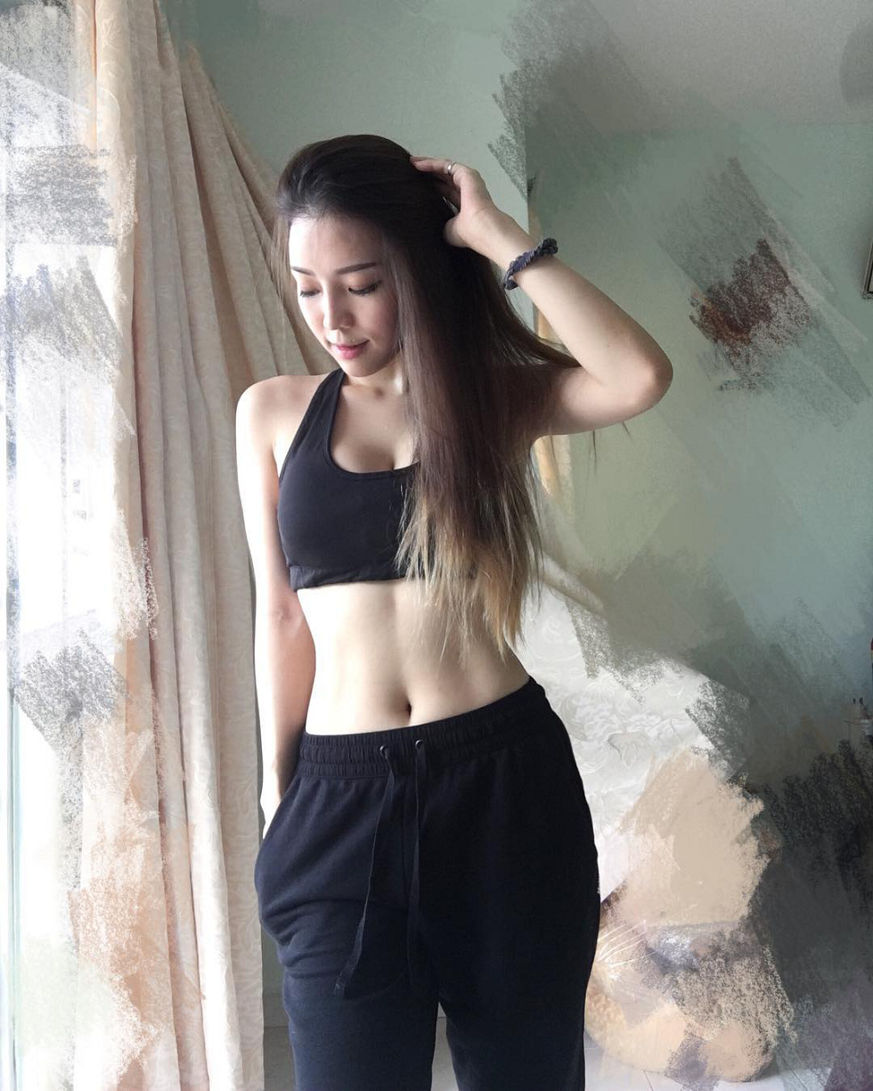 婀娜多姿的马来西亚正妹Ehuey Huey甜美性感写真26P