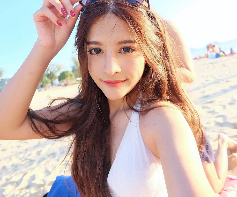 泰国混血美女Kingkaew Karnthiang颜值逆天性感迷人写真41P