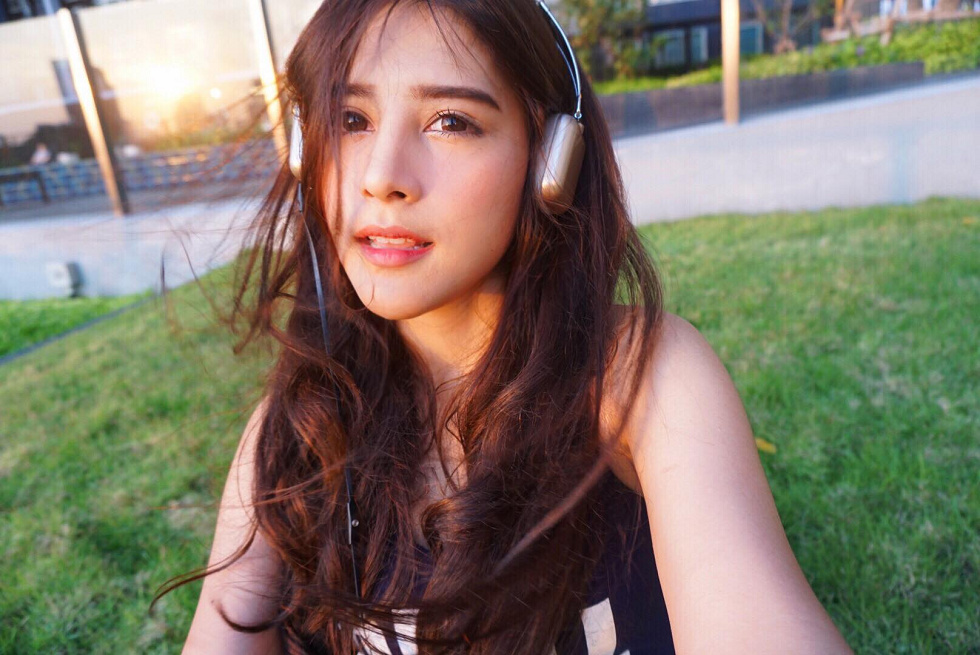 泰国混血美女Kingkaew Karnthiang颜值逆天性感迷人写真41P