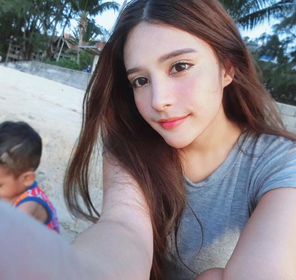 泰国混血美女Kingkaew Karnthiang颜值逆天性感迷人写真41P