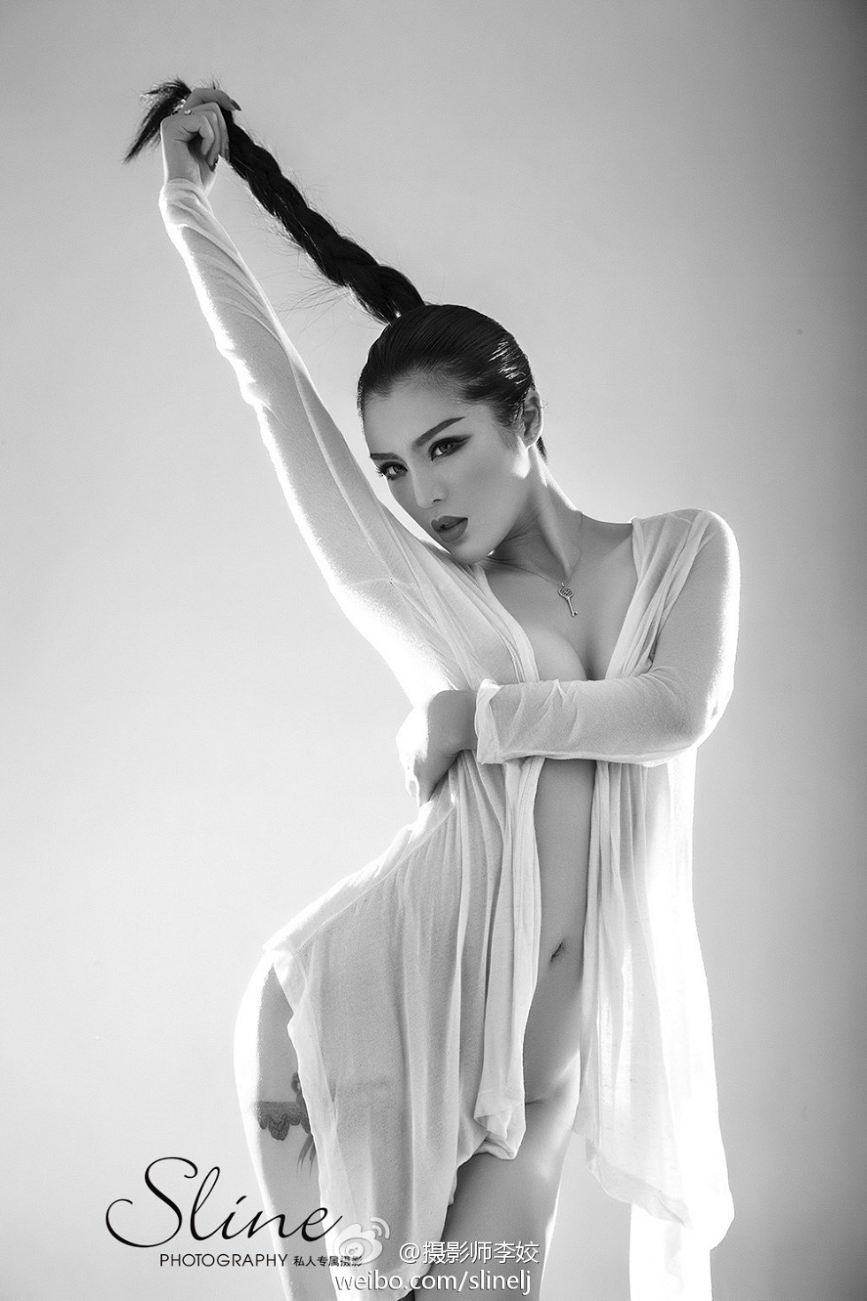 成都最火奶模yuki颜瑜性感人体艺术写真20P