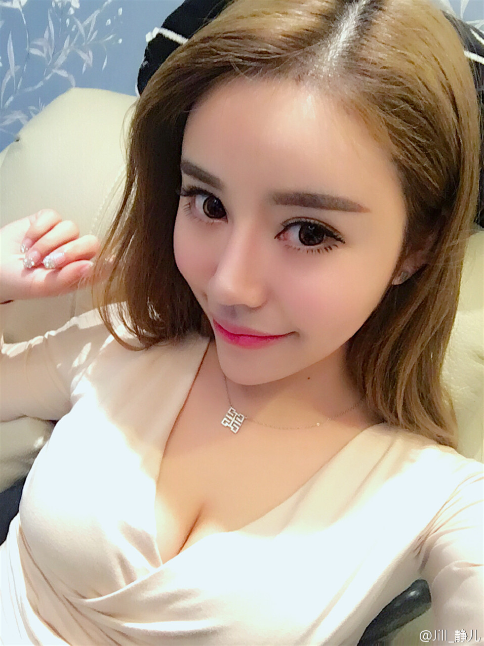 嫩模夏静jolie靓丽容颜性感美胸微博海量写真333P