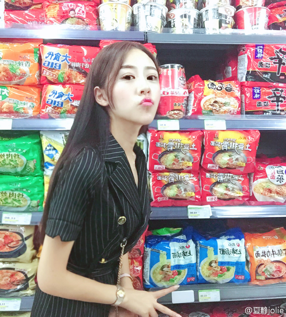 嫩模夏静jolie靓丽容颜性感美胸微博海量写真333P