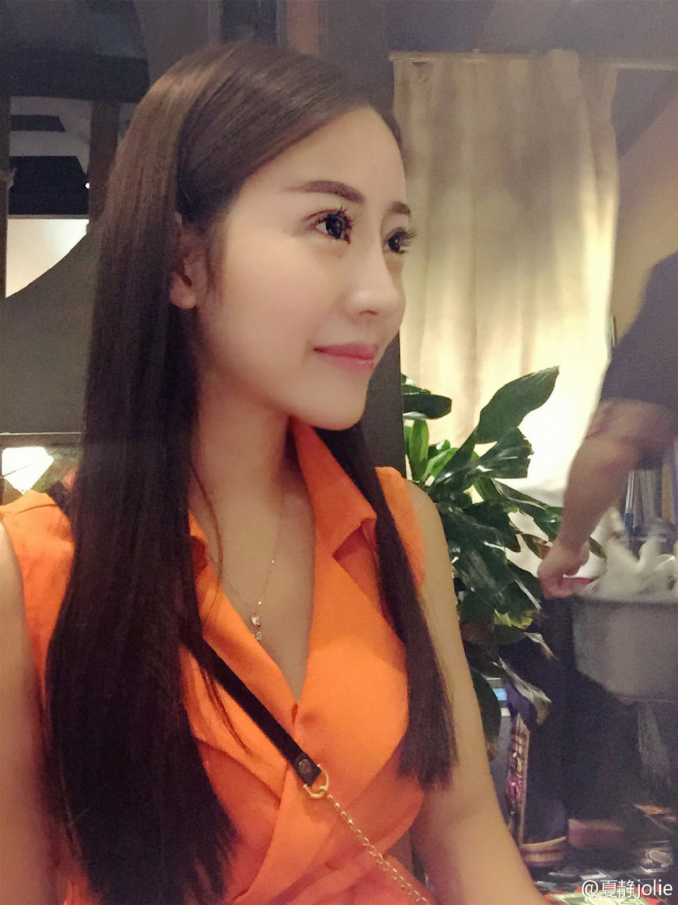 嫩模夏静jolie靓丽容颜性感美胸微博海量写真333P