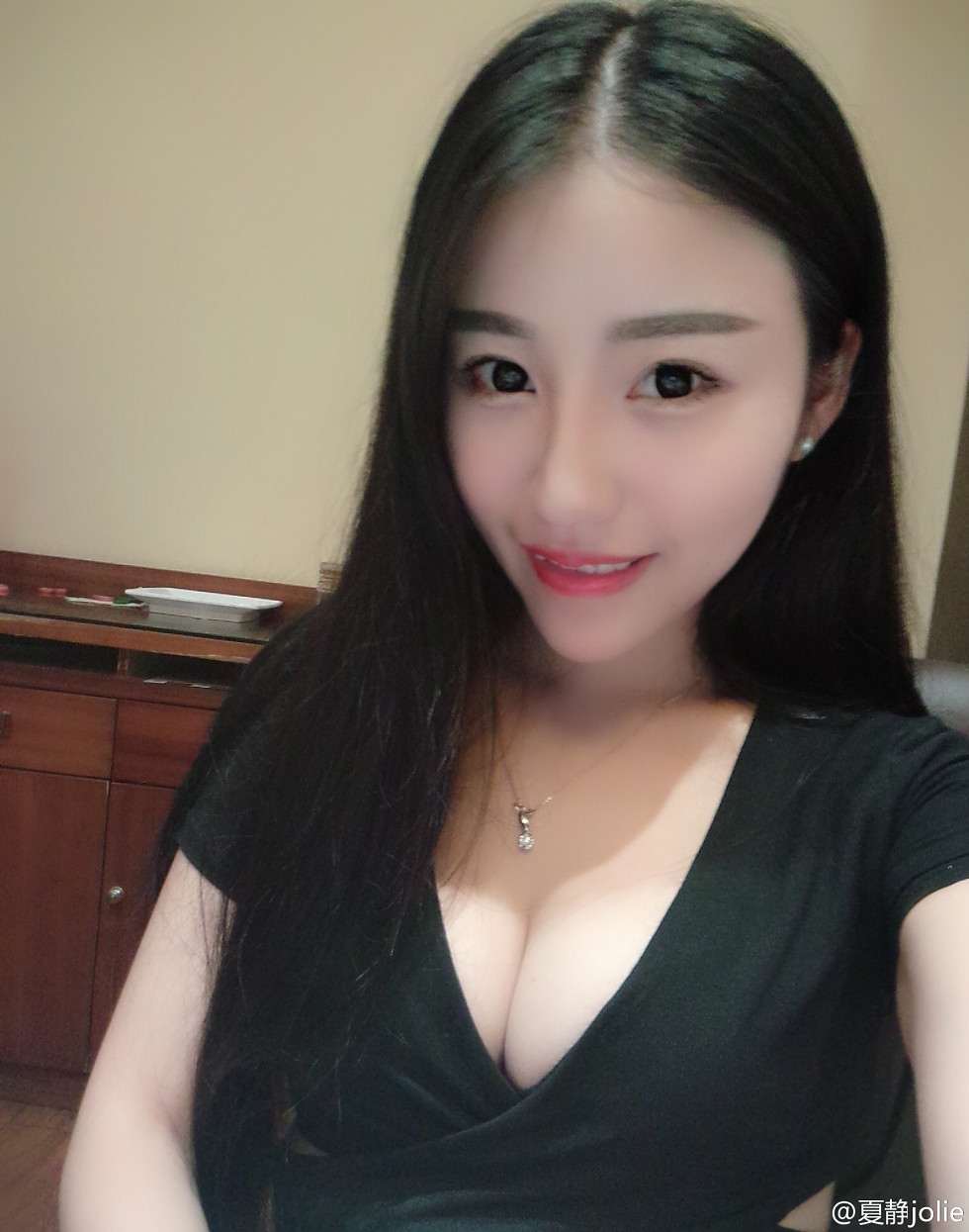 嫩模夏静jolie靓丽容颜性感美胸微博海量写真333P