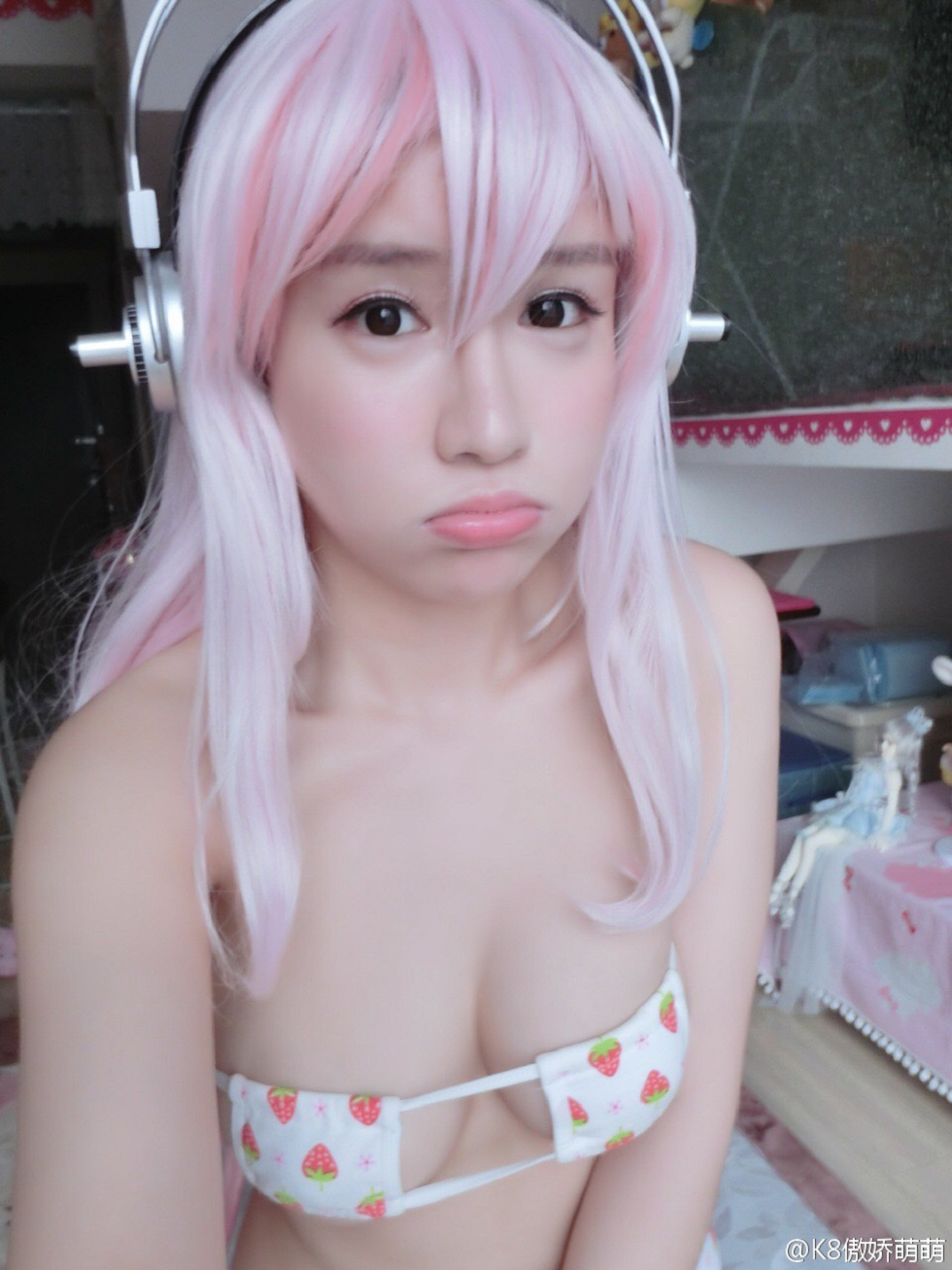 大乳妹子K8傲娇萌萌大尺度微博海量诱惑写真207P