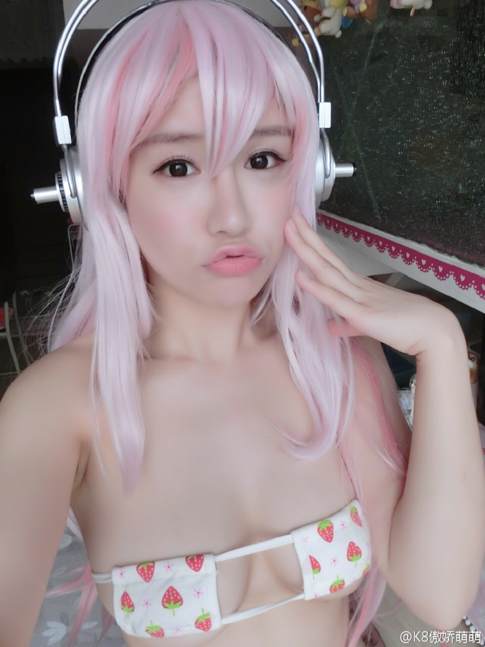 大乳妹子K8傲娇萌萌大尺度微博海量诱惑写真207P