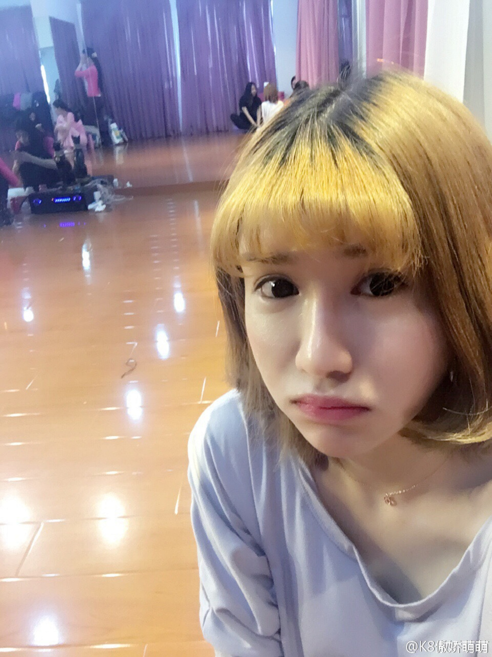 大乳妹子K8傲娇萌萌大尺度微博海量诱惑写真207P