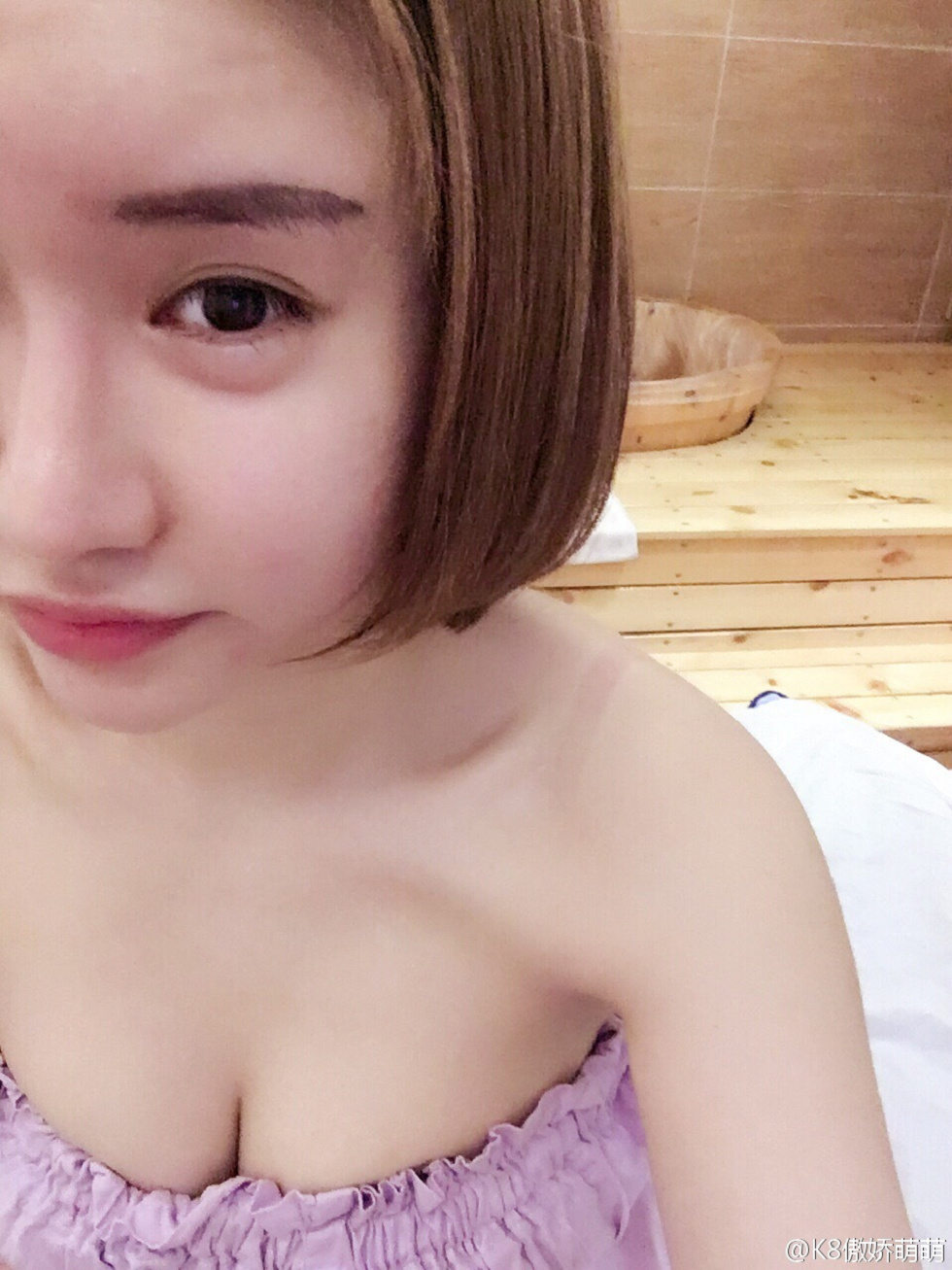 大乳妹子K8傲娇萌萌大尺度微博海量诱惑写真207P