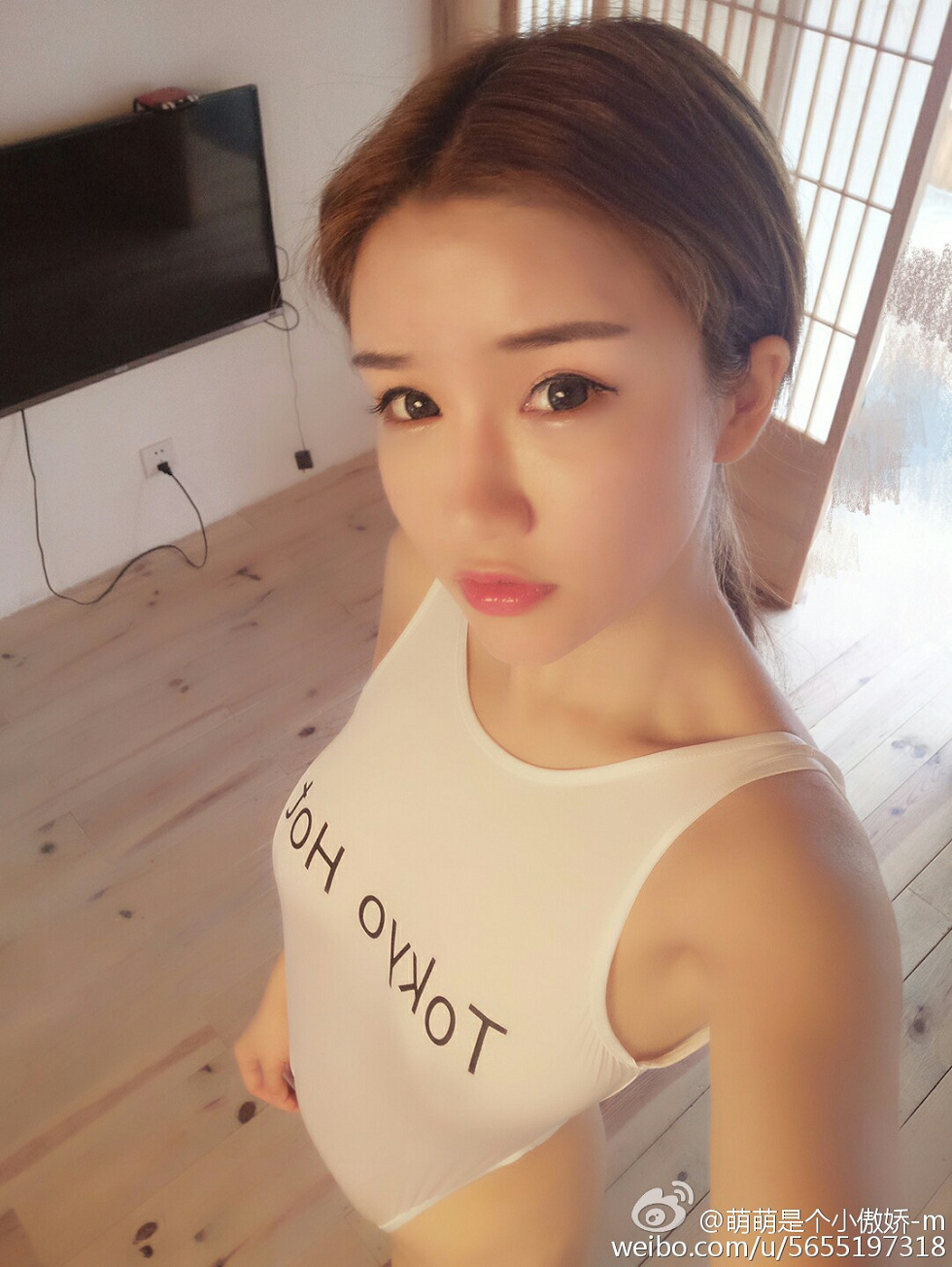 大乳妹子K8傲娇萌萌大尺度微博海量诱惑写真207P