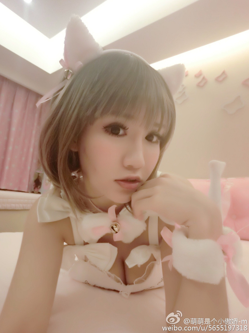 大乳妹子K8傲娇萌萌大尺度微博海量诱惑写真207P