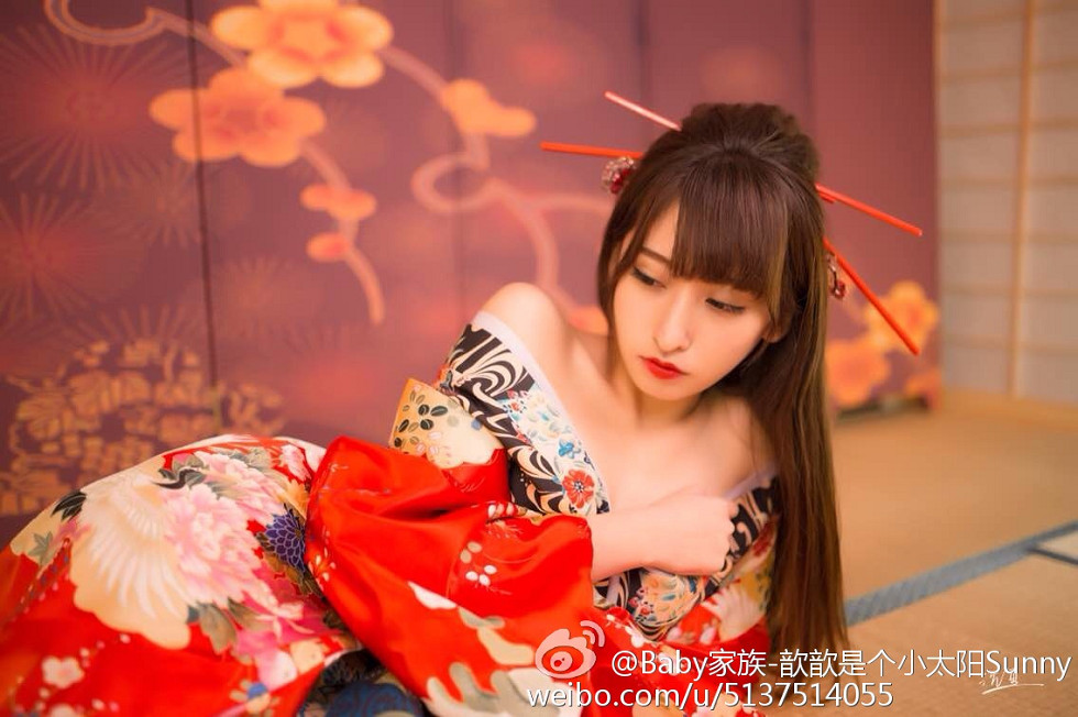 电眼嫩模刘郁歆超性感情趣内衣Cosplay系列童颜巨乳写真59P