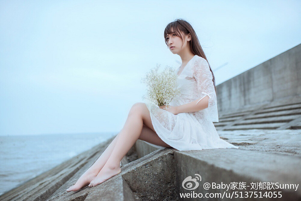 电眼嫩模刘郁歆超性感情趣内衣Cosplay系列童颜巨乳写真59P