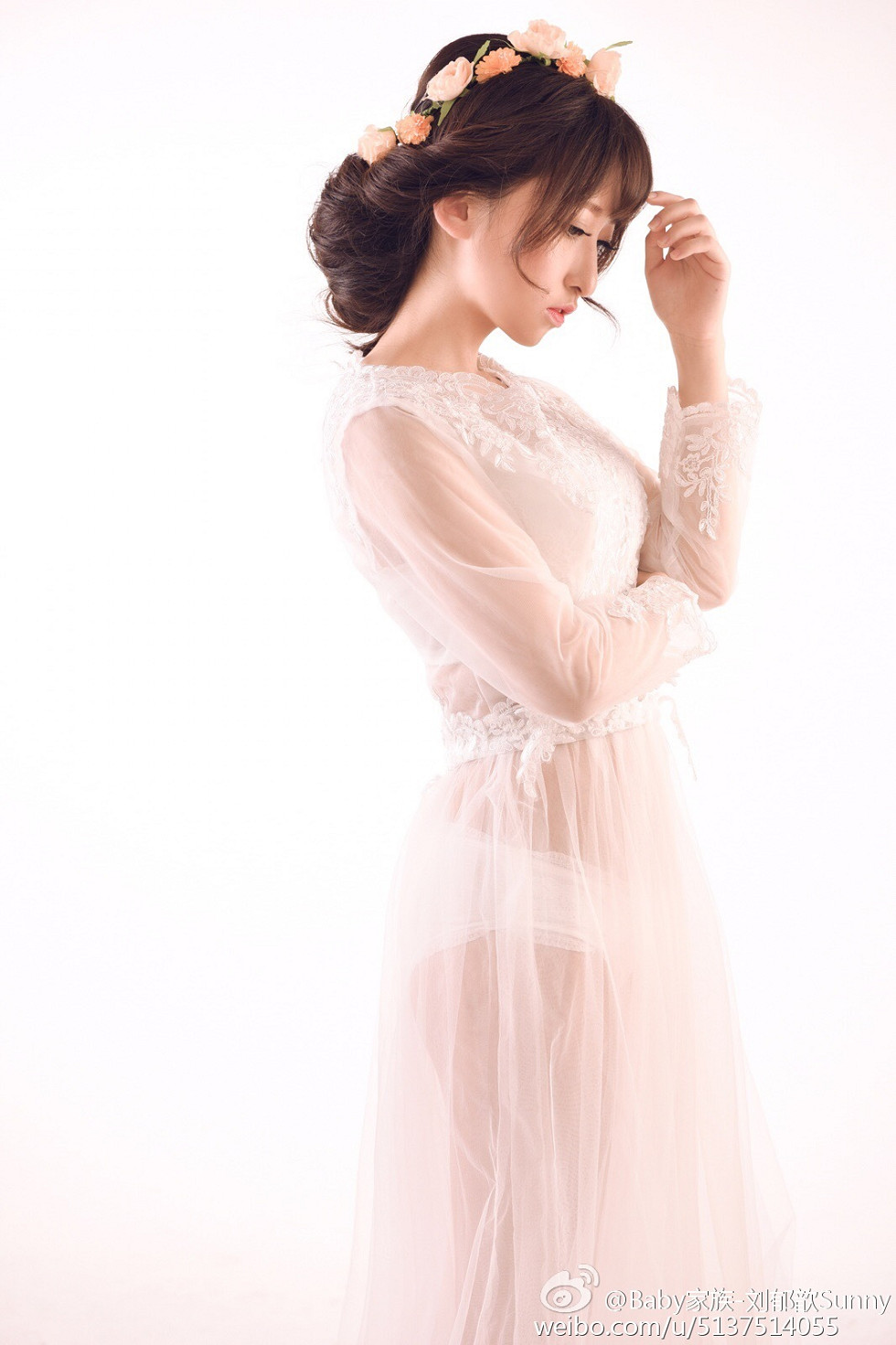 电眼嫩模刘郁歆超性感情趣内衣Cosplay系列童颜巨乳写真59P