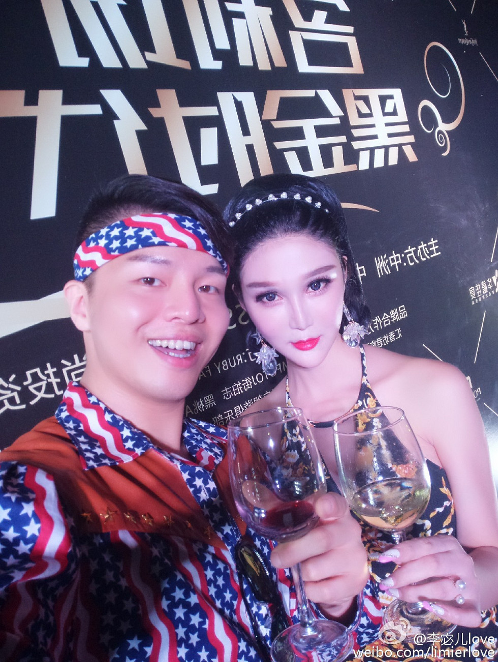 国产嫩模湿吻女神李宓儿高颜值大尺度美胸豪乳海量性感写真111P