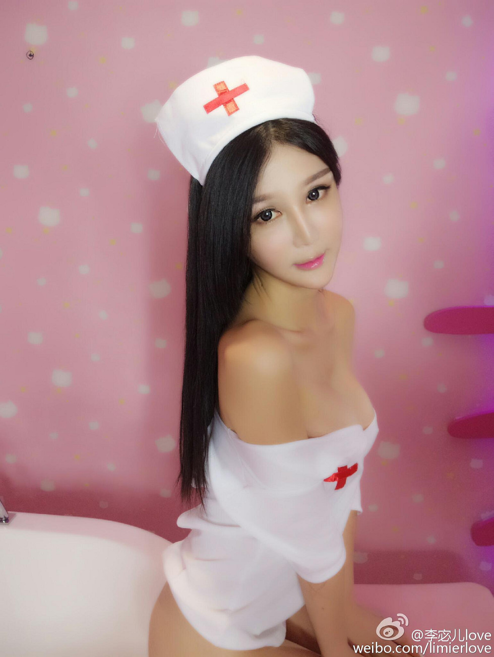 国产嫩模湿吻女神李宓儿高颜值大尺度美胸豪乳海量性感写真111P