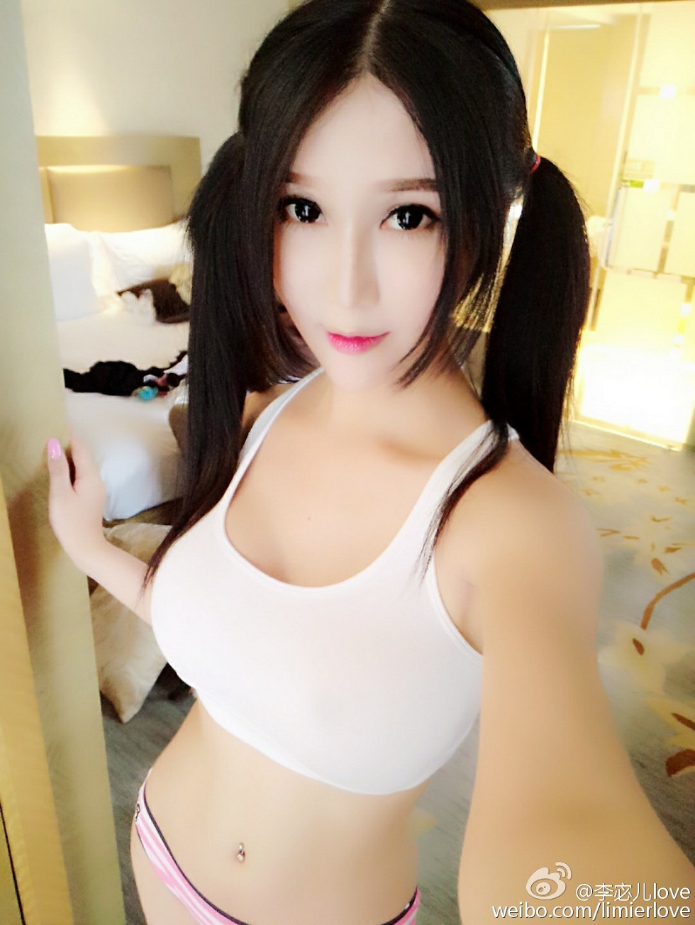 国产嫩模湿吻女神李宓儿高颜值大尺度美胸豪乳海量性感写真111P