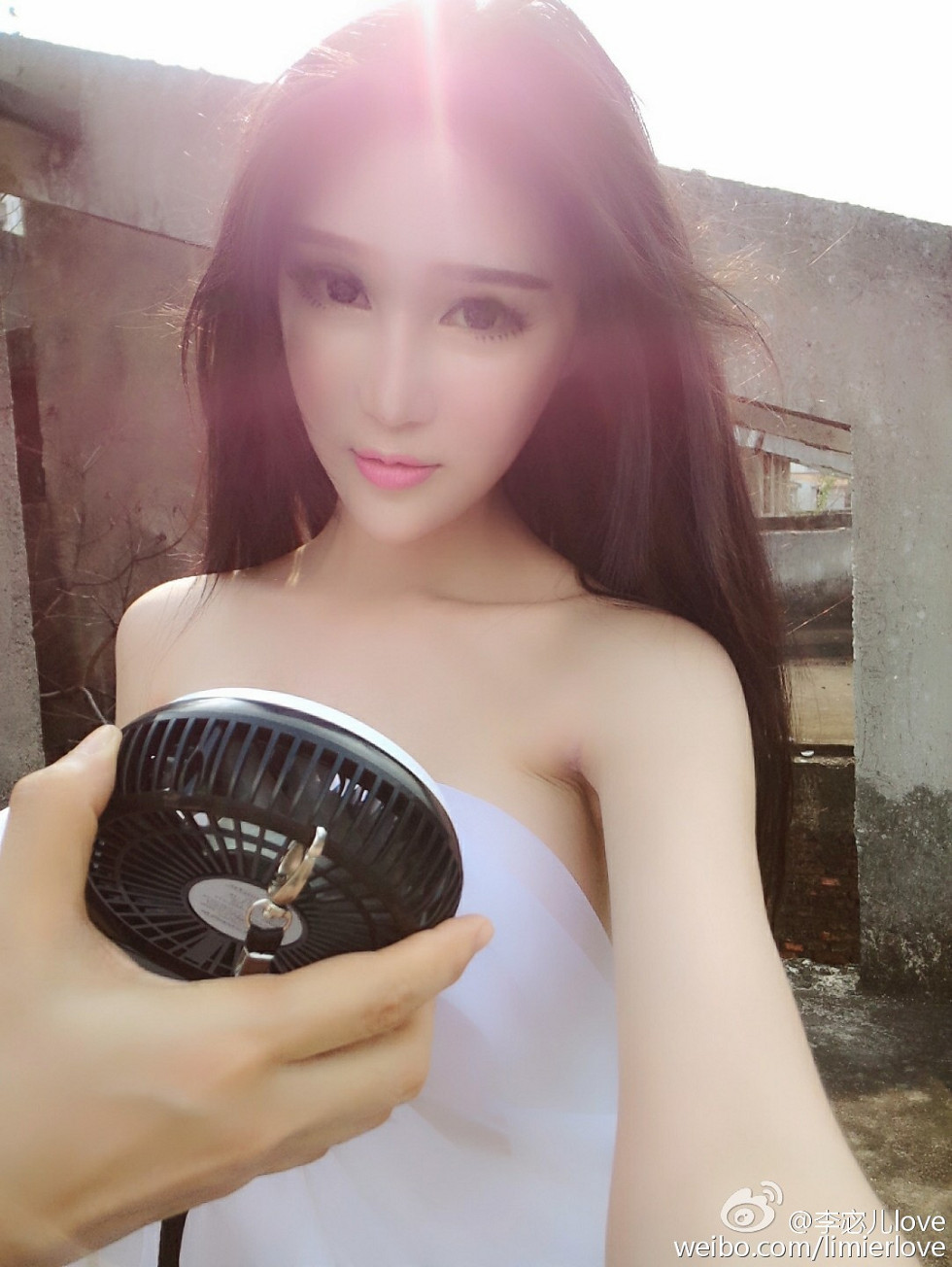 国产嫩模湿吻女神李宓儿高颜值大尺度美胸豪乳海量性感写真111P