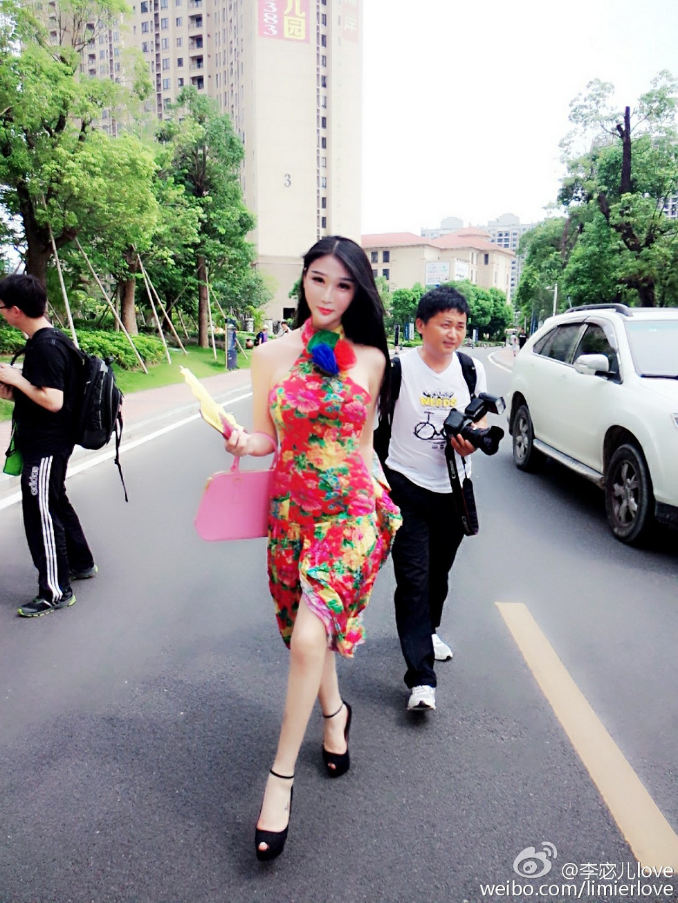 国产嫩模湿吻女神李宓儿高颜值大尺度美胸豪乳海量性感写真111P