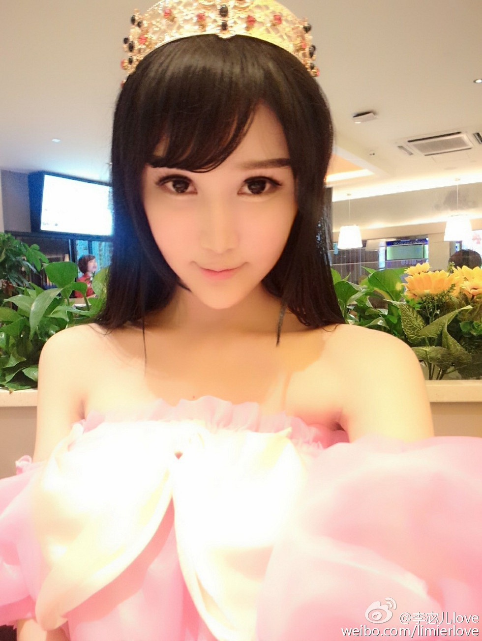 国产嫩模湿吻女神李宓儿高颜值大尺度美胸豪乳海量性感写真111P