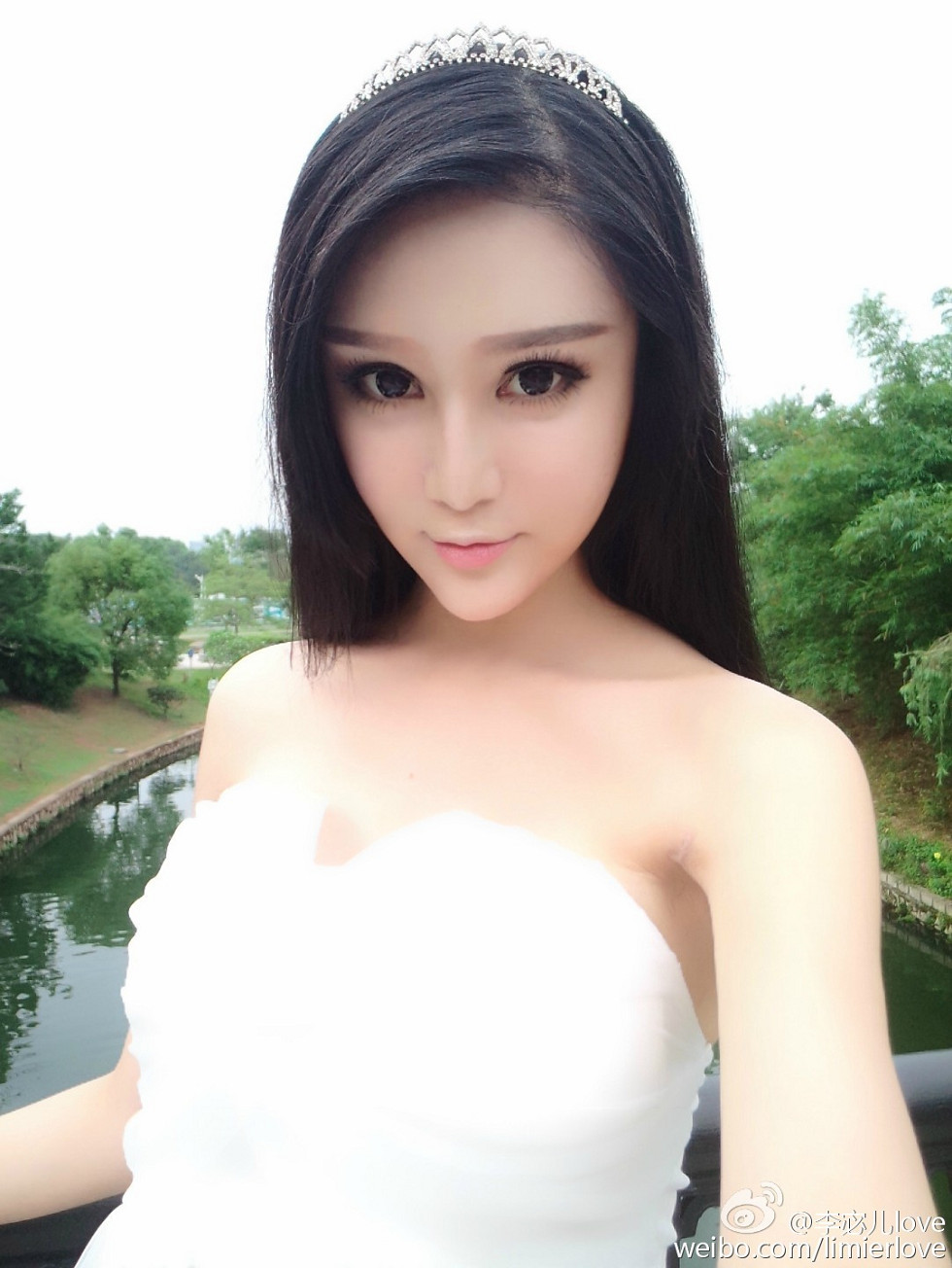 国产嫩模湿吻女神李宓儿高颜值大尺度美胸豪乳海量性感写真111P