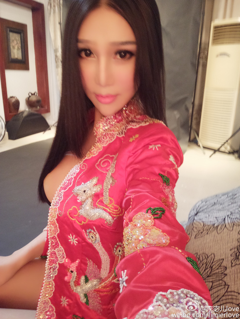 国产嫩模湿吻女神李宓儿高颜值大尺度美胸豪乳海量性感写真111P