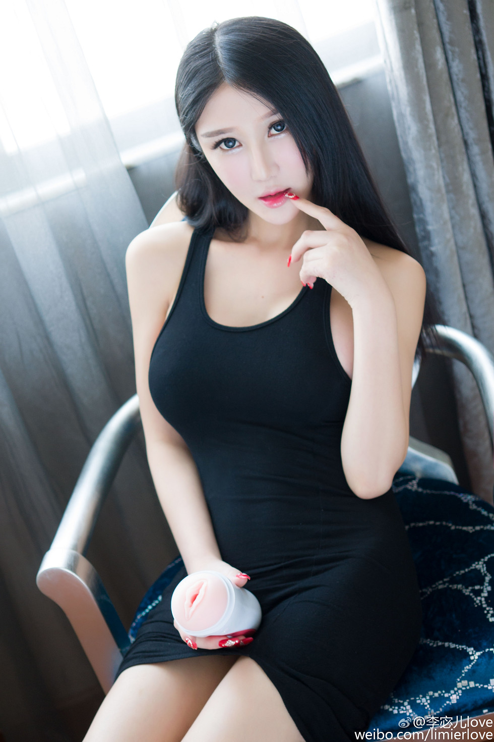 国产嫩模湿吻女神李宓儿高颜值大尺度美胸豪乳海量性感写真111P