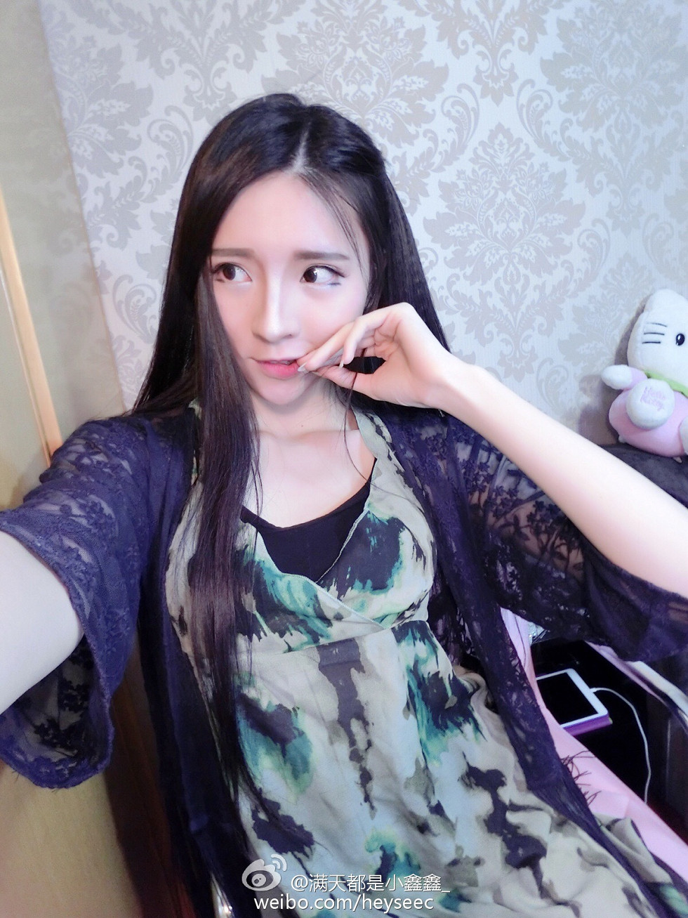 微博红人满天都是小鑫鑫海量微博性感清爽写真209P