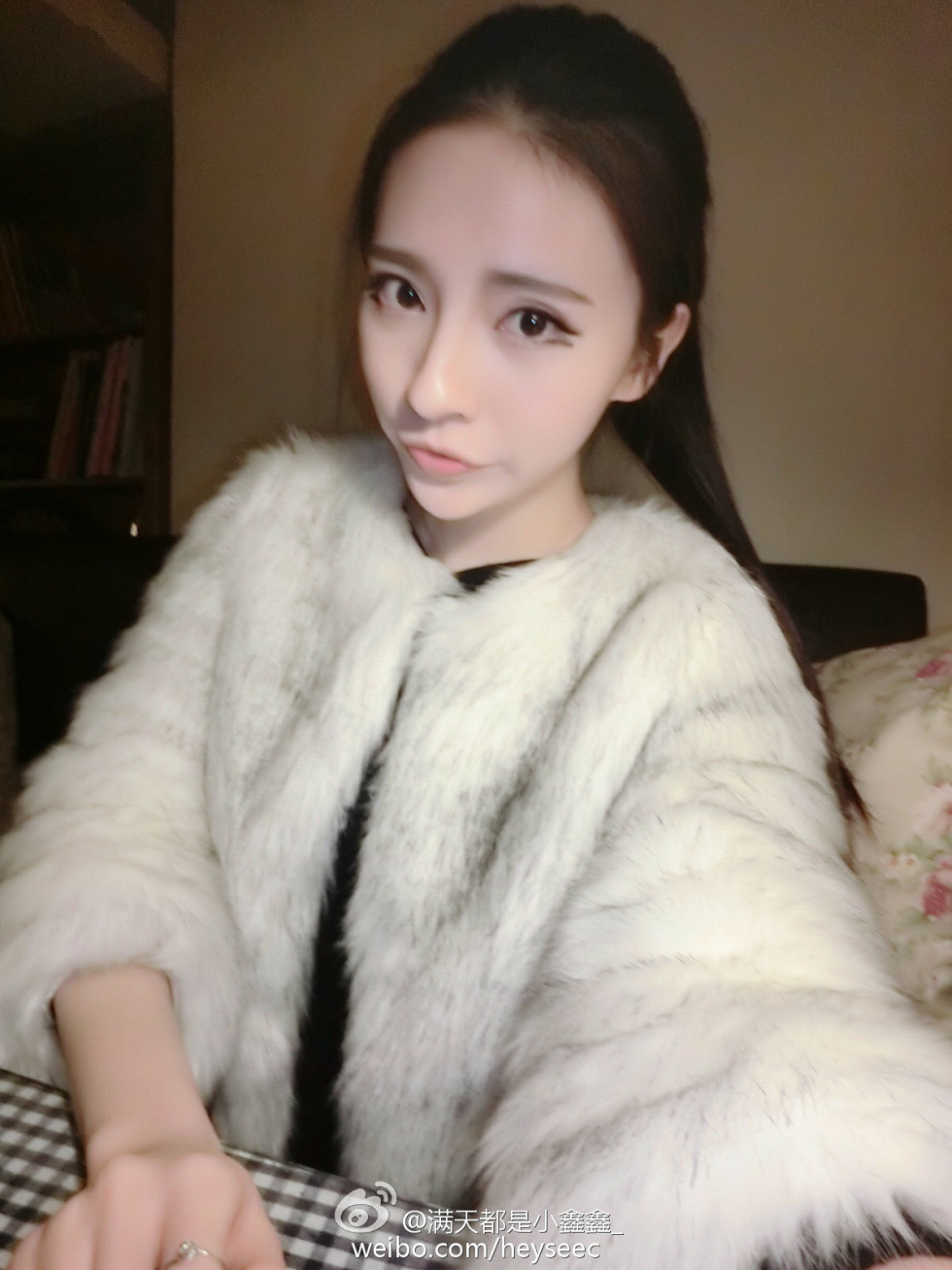 微博红人满天都是小鑫鑫海量微博性感清爽写真209P