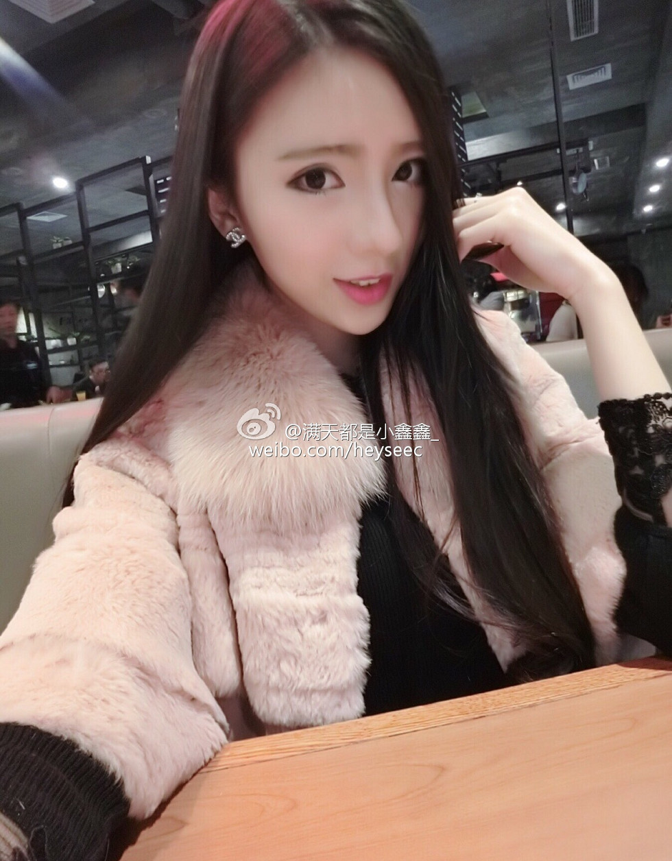 微博红人满天都是小鑫鑫海量微博性感清爽写真209P