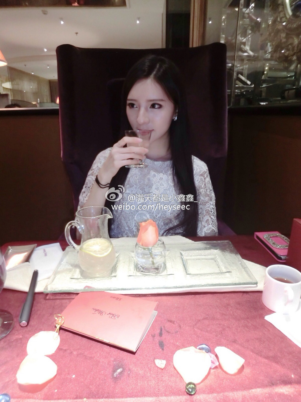 微博红人满天都是小鑫鑫海量微博性感清爽写真209P