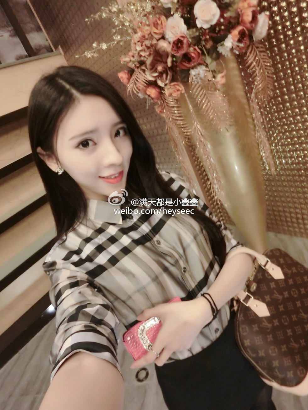 微博红人满天都是小鑫鑫海量微博性感清爽写真209P