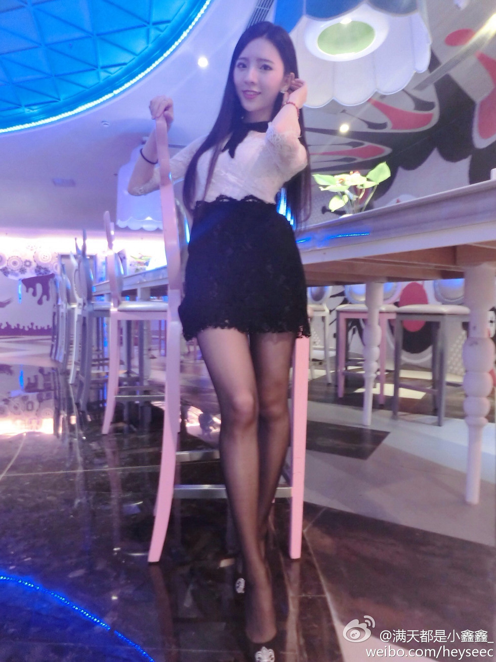 微博红人满天都是小鑫鑫海量微博性感清爽写真209P