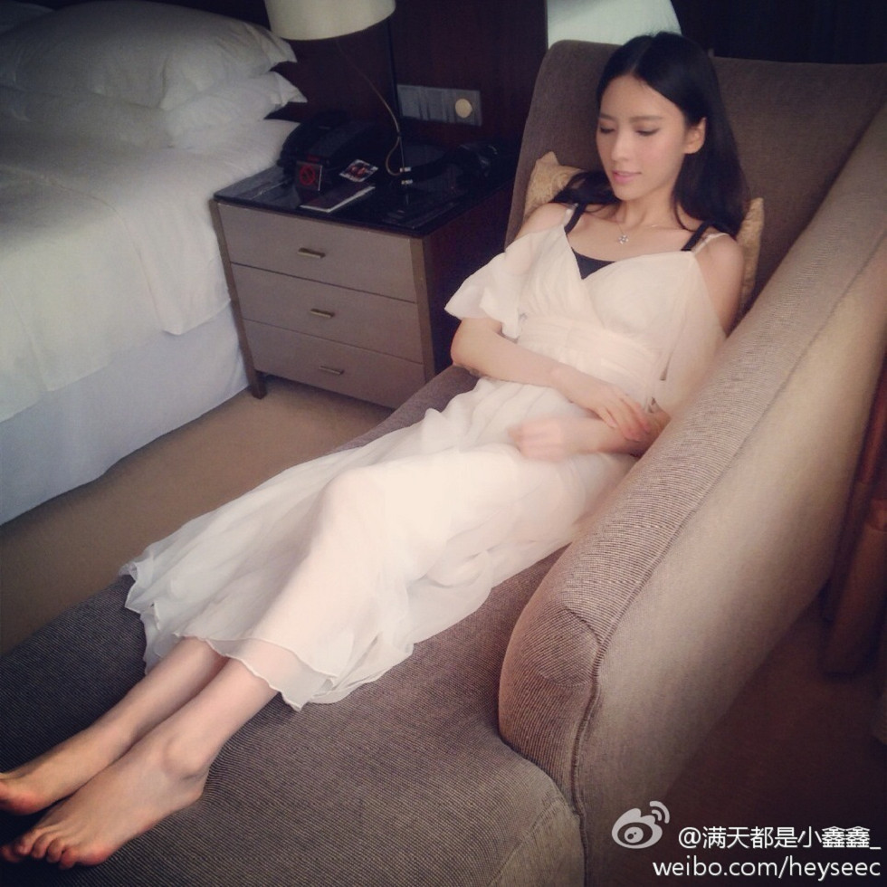 微博红人满天都是小鑫鑫海量微博性感清爽写真209P