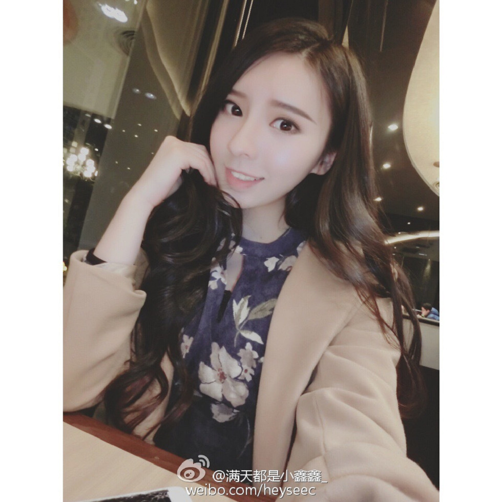 微博红人满天都是小鑫鑫海量微博性感清爽写真209P
