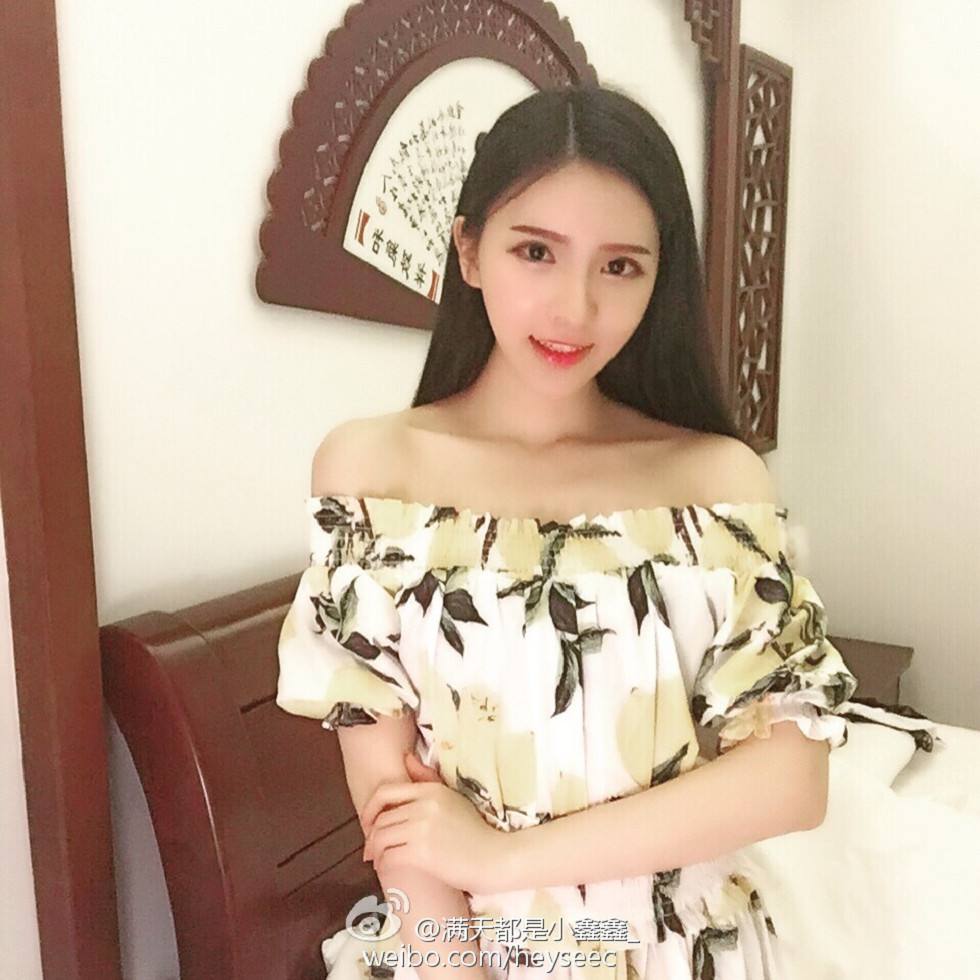 微博红人满天都是小鑫鑫海量微博性感清爽写真209P