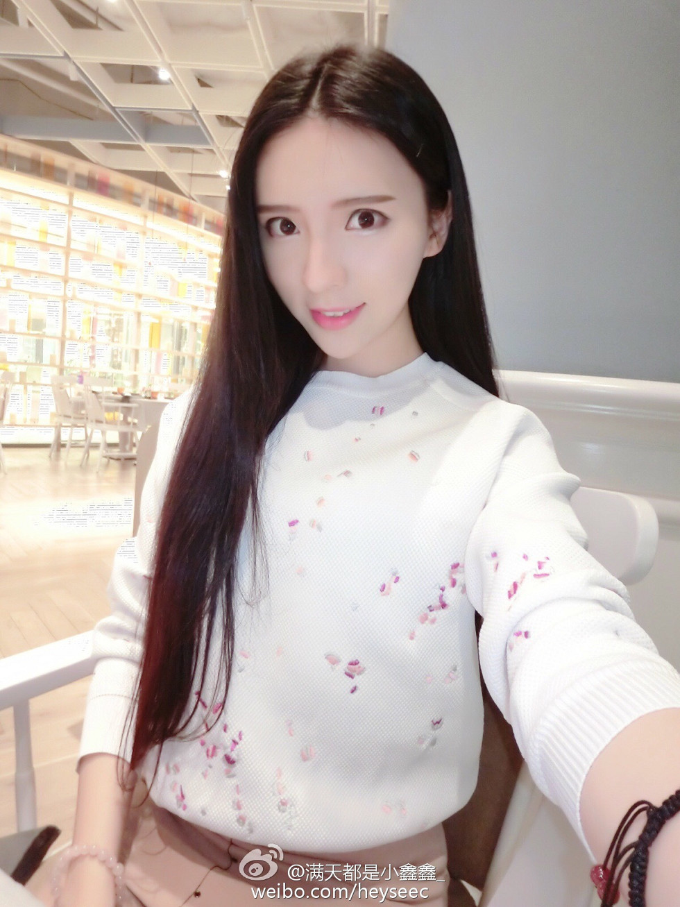 微博红人满天都是小鑫鑫海量微博性感清爽写真209P