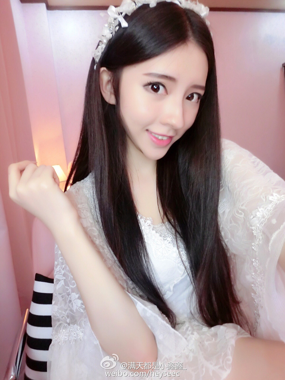 微博红人满天都是小鑫鑫海量微博性感清爽写真209P