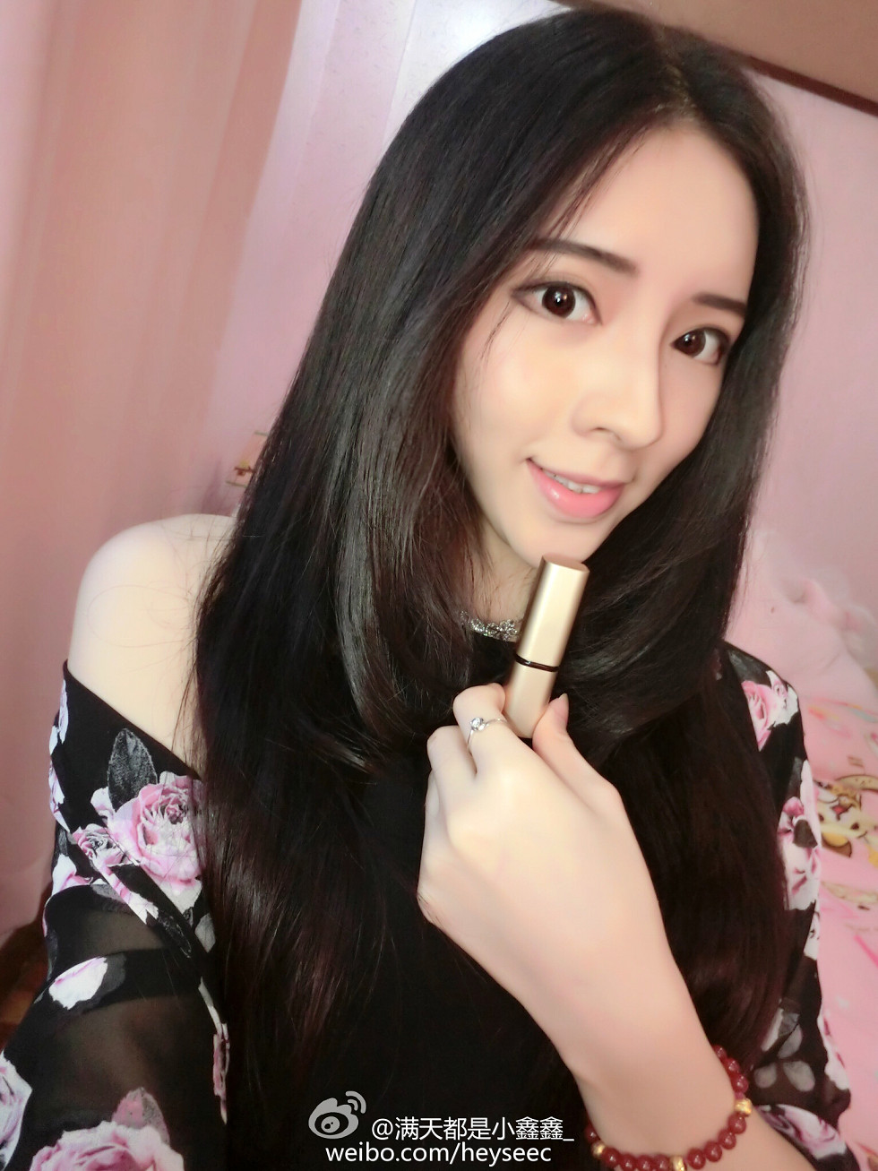 微博红人满天都是小鑫鑫海量微博性感清爽写真209P