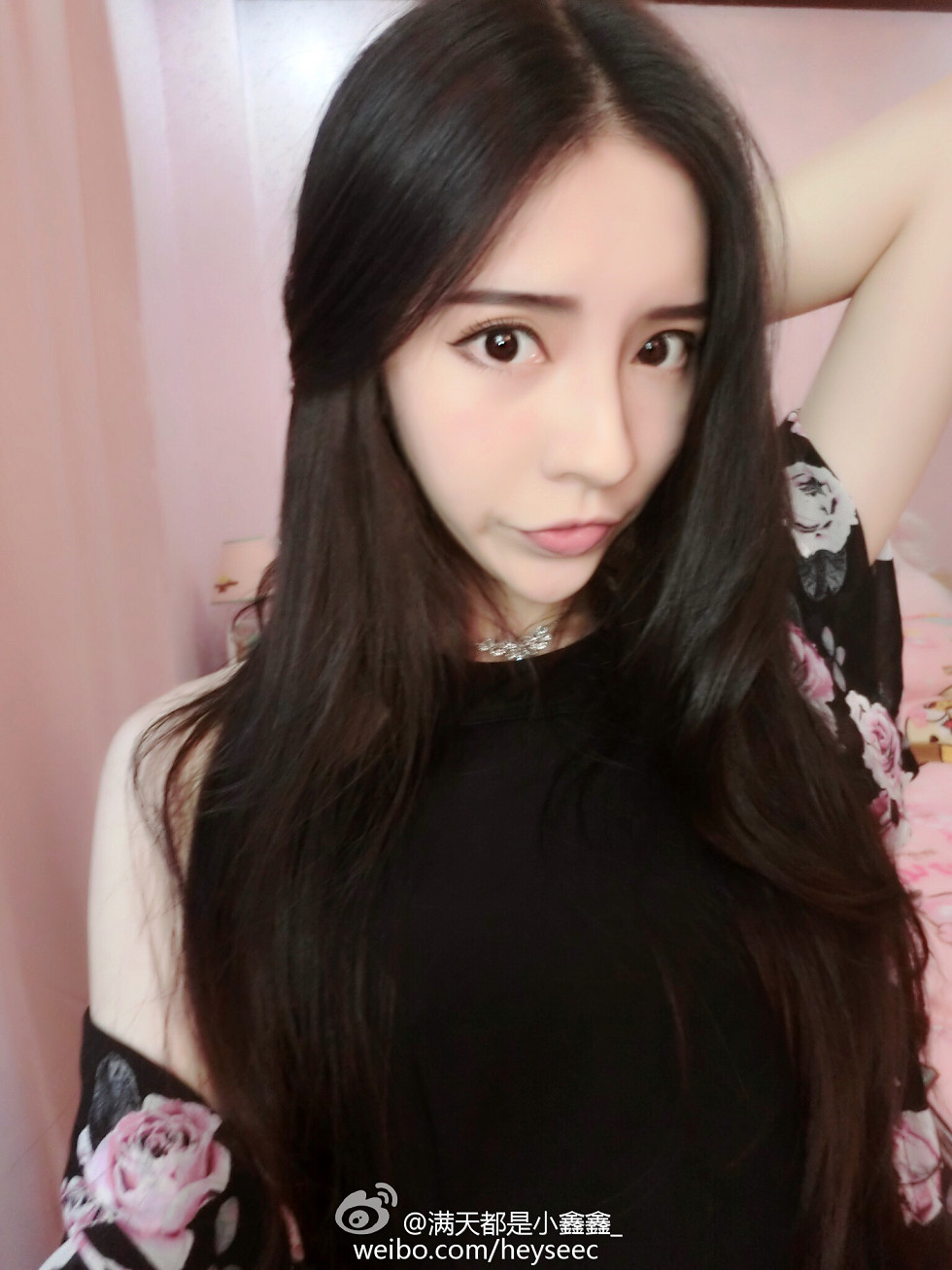 微博红人满天都是小鑫鑫海量微博性感清爽写真209P