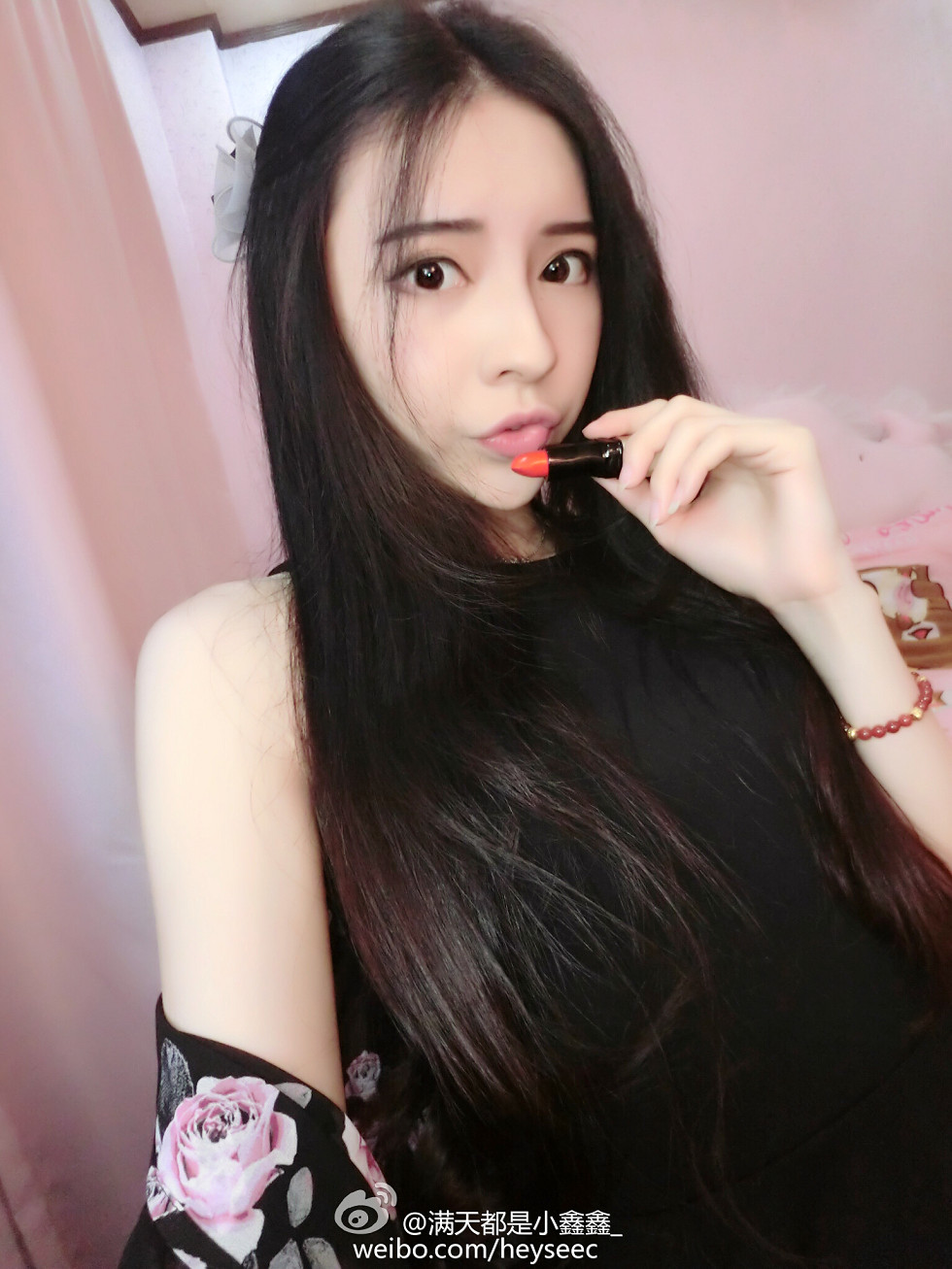 微博红人满天都是小鑫鑫海量微博性感清爽写真209P