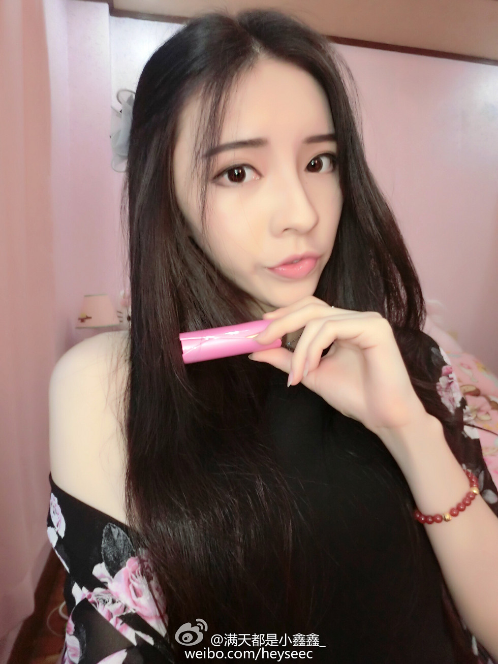 微博红人满天都是小鑫鑫海量微博性感清爽写真209P