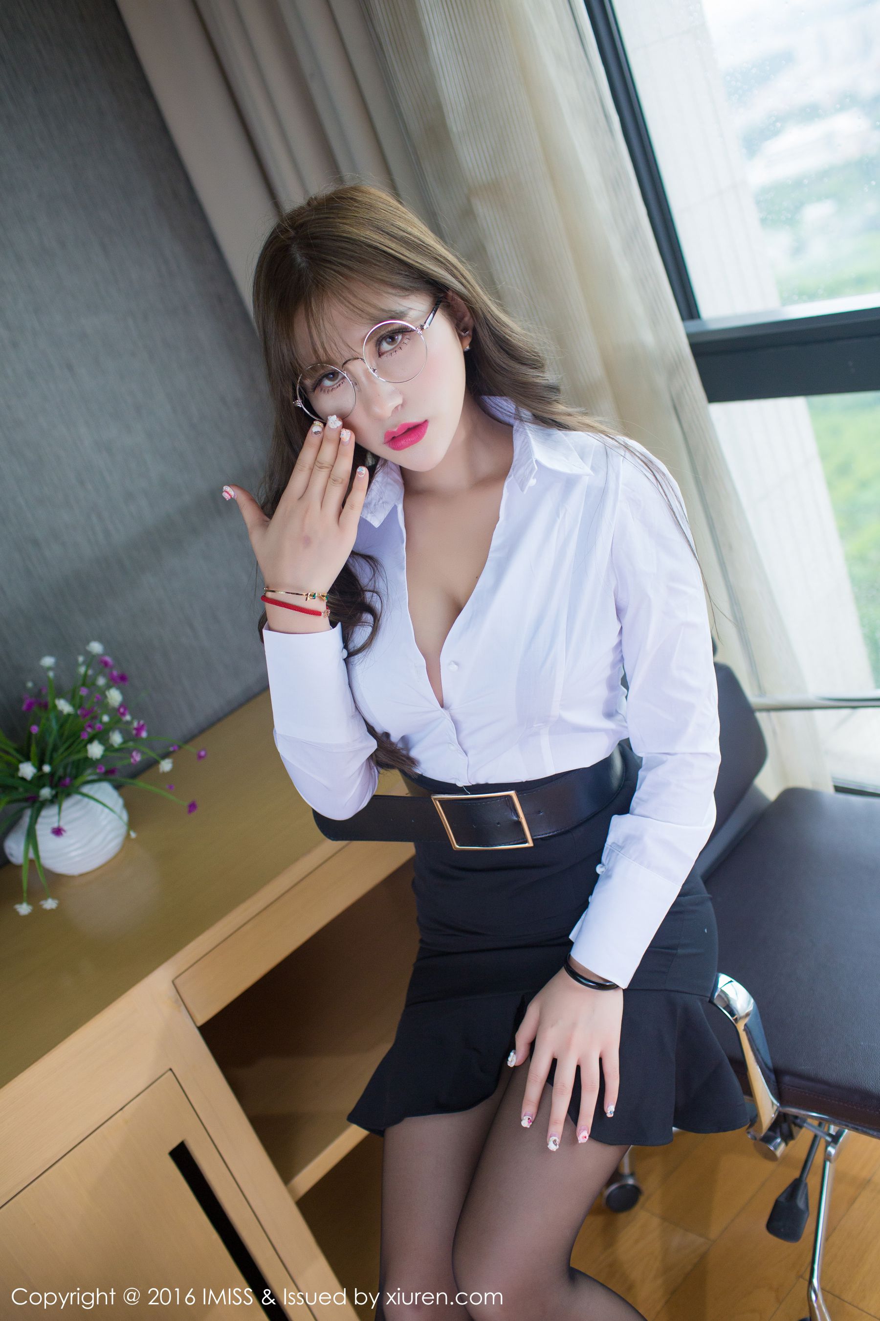 LalaBaby啦啦《两套内衣+护士装+OL装》 [爱蜜社IMiss] Vol.116 写真集