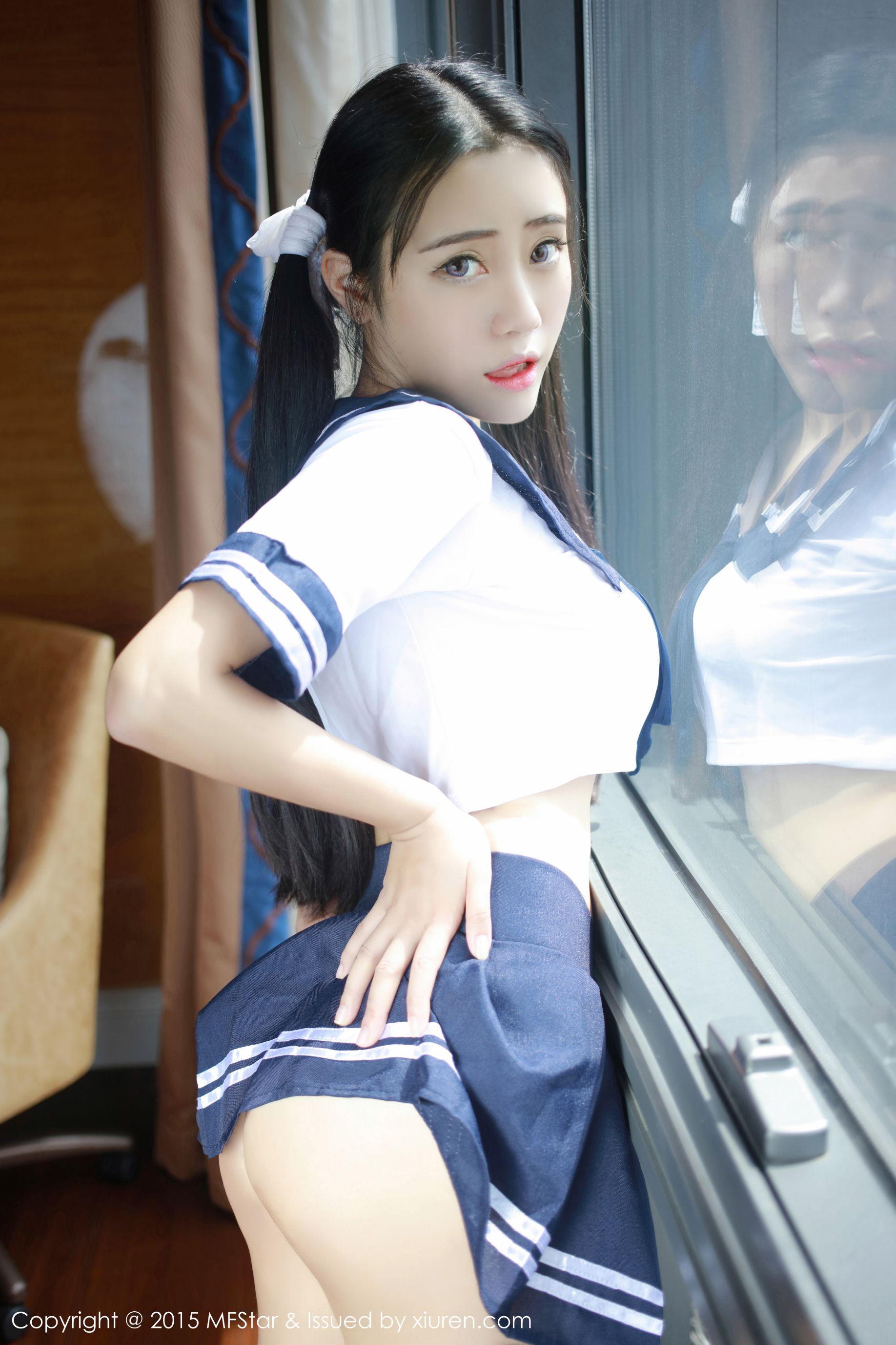 兜豆靓Youlina《3套性感制服系列》 [模范学院MFStar] Vol.032 写真集