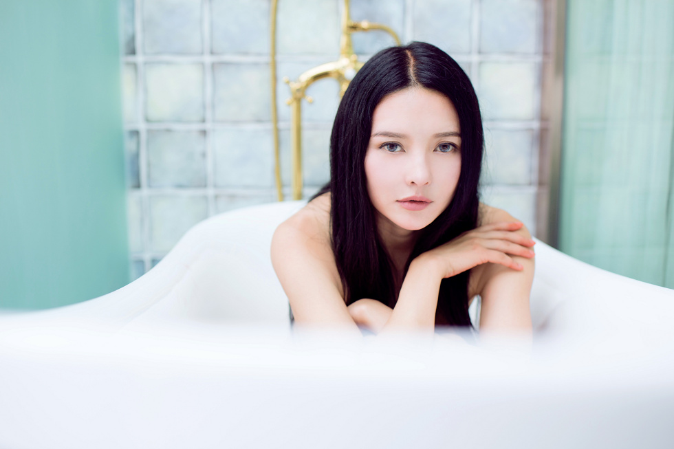 段王爷众筹私拍美女樱桃私房大尺度全裸人体艺术诱惑写真63P