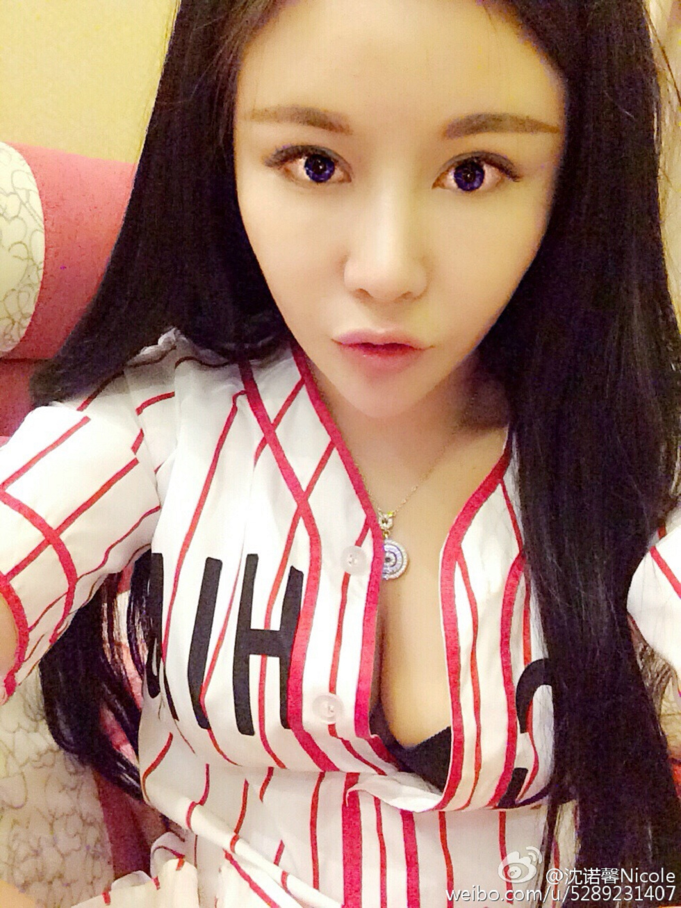 美女嫩模沈诺馨性感S曲线完美身材喷血微博海量写真225P