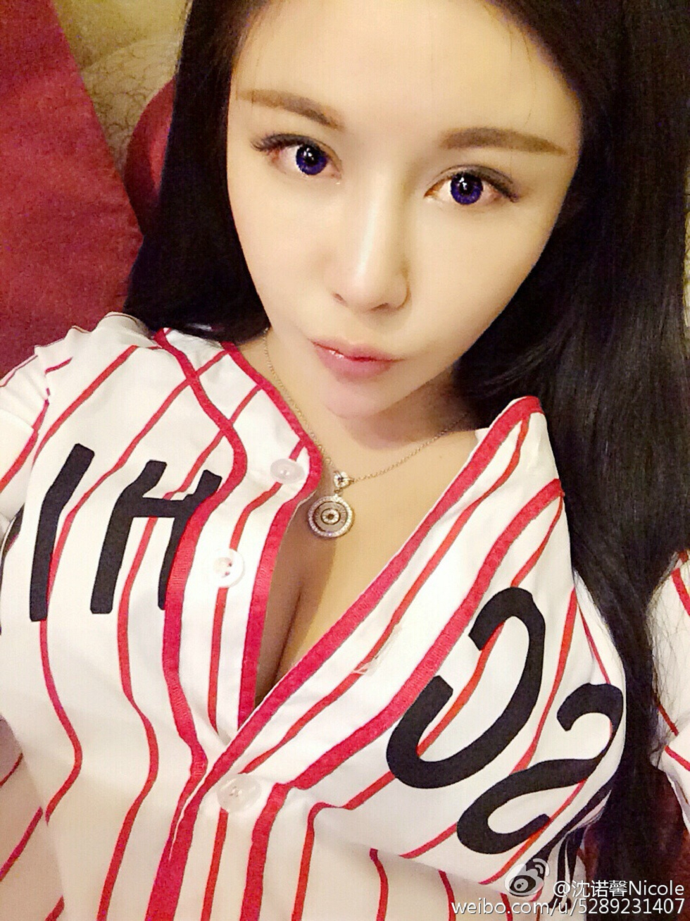 美女嫩模沈诺馨性感S曲线完美身材喷血微博海量写真225P