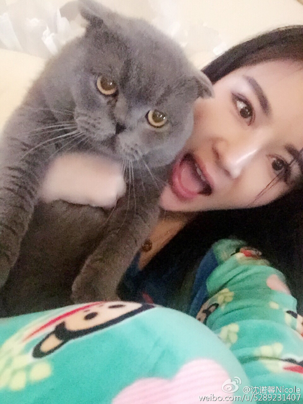 美女嫩模沈诺馨性感S曲线完美身材喷血微博海量写真225P